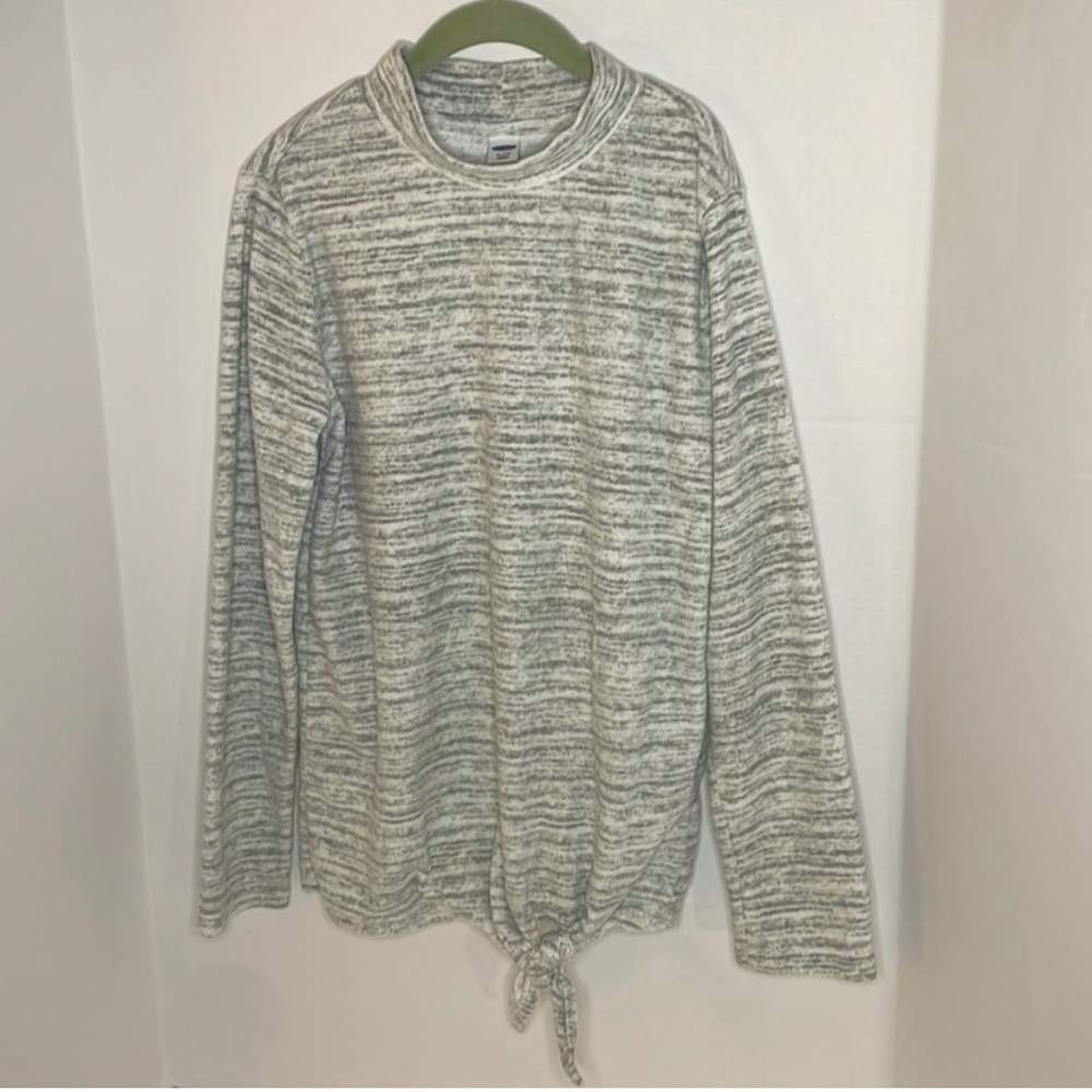 Old Navy gray & white fleece with tie knot girls size  XL 14